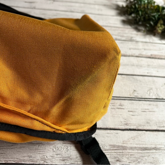 Limited Edition Chrome Mini Metro Messenger Bag - Picture 15 of 17